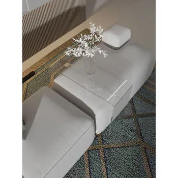 Простой маленький журнальный столик на современных диванах, дизайнерский акриловый столик, маленький столик с краю, легкая роскошь, минималистичный диван, раскладной столик